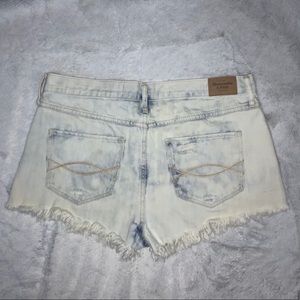 Abercrombie & Fitch Shorts - abercrombie & fitch high waisted shorts Abercrombie & Fitch Shorts - abercrombie & fitch high waisted shorts